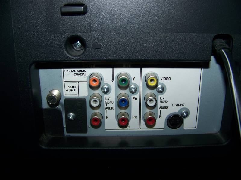 lot 96 image: 27 Toshiba, TV  Television with Built-In DVD and VCR Players