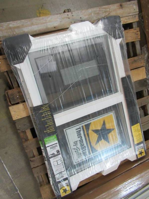 lot 52 image: NEW - ThermaStar by Pella Left-Operable Vinyl New Construction White Exterior Sliding Window (Rough Opening 36-in x 24-in Actual 35.5-in x 23.5-in) 1000007092