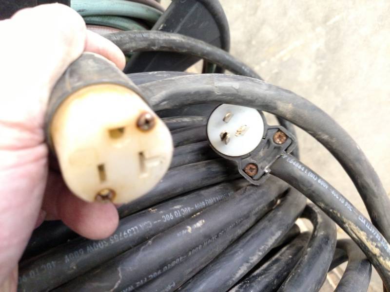 lot 7 image: Reelcraft Cord Rel with Approx. 150...