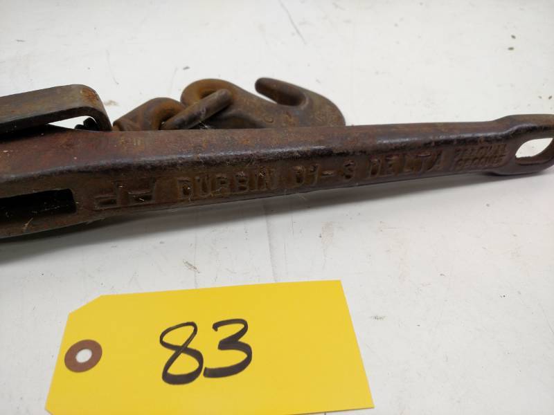 lot 83 image: 38 Chain Binder...
