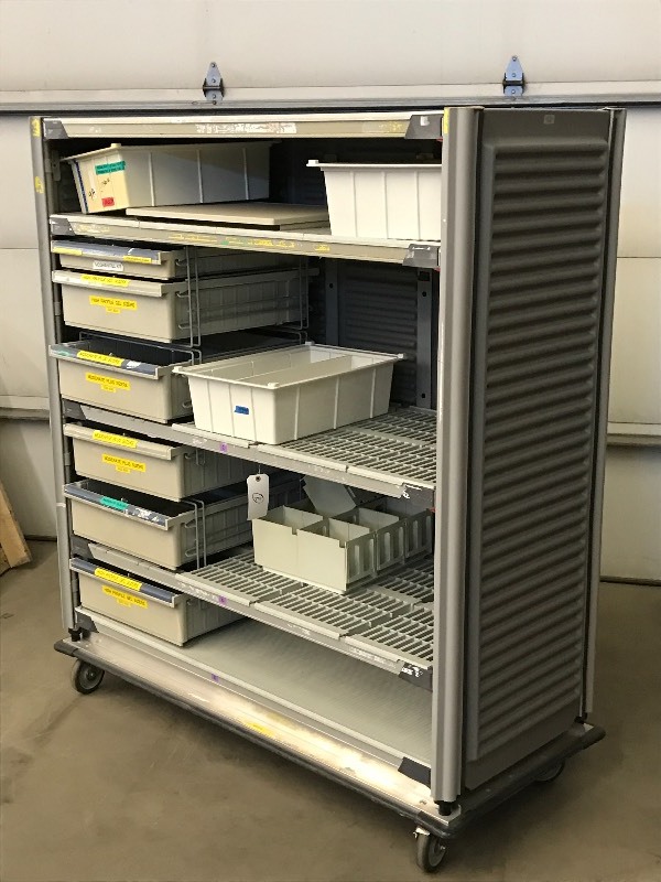 lot 14 image: Metro Commercial Rolling Cart  Rack