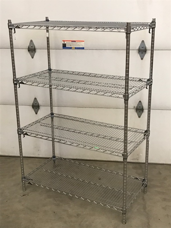 lot 22 image: Metro Commercial Rolling Cart  Rack