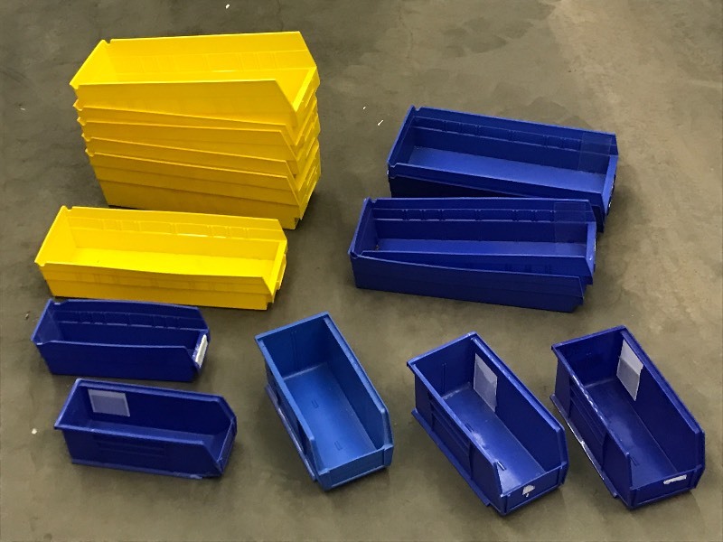 lot 27 image: Lot Of Commercial Plastic Parts Bins