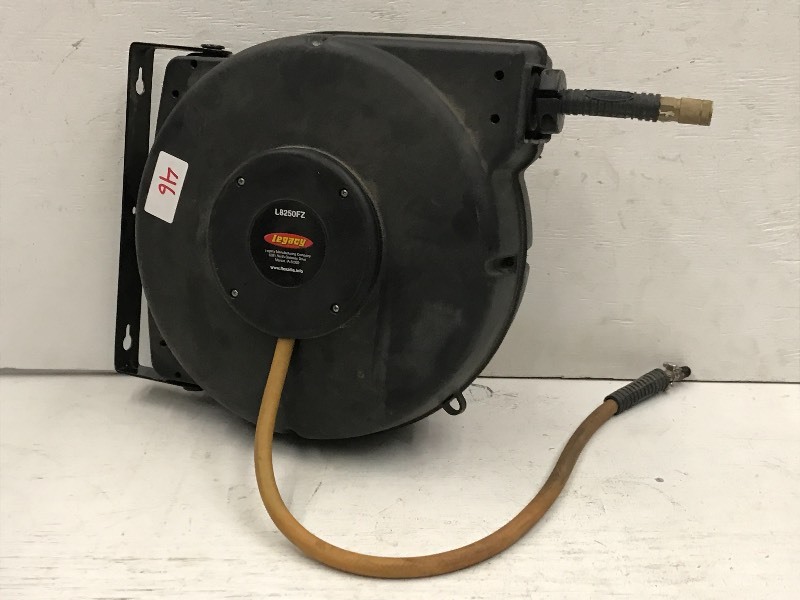 lot 46 image: Legacy Air Hose Reel With Hose