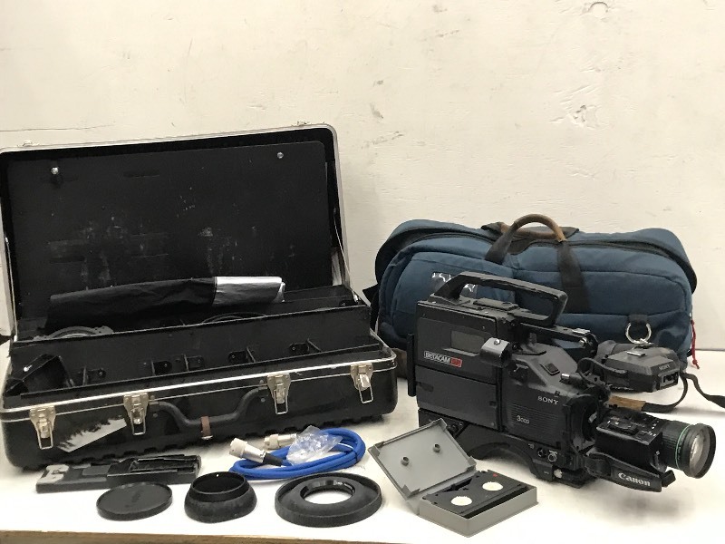 lot 47 image: Sony Video Recording System With Case & Accessories