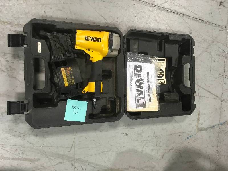 DEWALT Pneumatic 15-Degree Coil Siding Nailer USED  in working condition