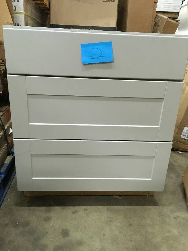 Hampton Bay Shaker Assembled 18x34 5x24 In Drawer Base Kitchen Cabinet With Ball Bearing Drawer Glides In Satin White Kdb18 Ssw The Home Depot