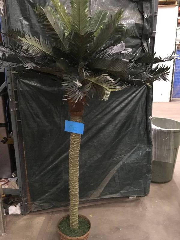lot 50 image: Nearly Natural 5260 Paradise Artificial Palm Tree 5.5-feet Not used