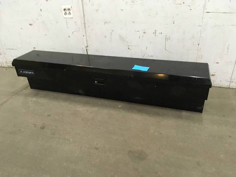 lot 61 image: Lund 70 in.SIDE BIN Truck Tool Box