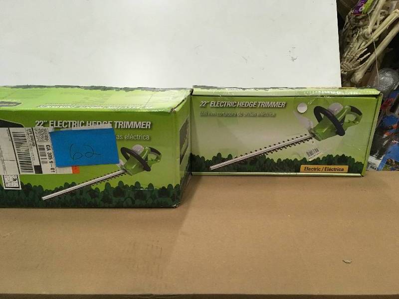 lot 62 image: Greenworks 4A 22 Hedge Trimmer in working condition