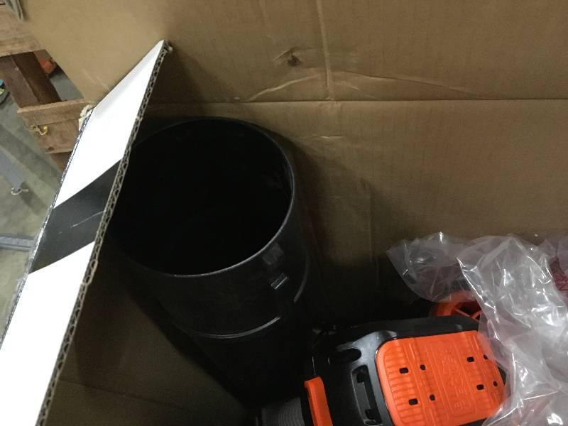 lot 84 image: BLACKDECKER 100 MPH 400 CFM 60-Volt MAX Lithium-Ion Cordless Handheld Leaf Blower with 1.5Ah Battery and Charger Included in working condition