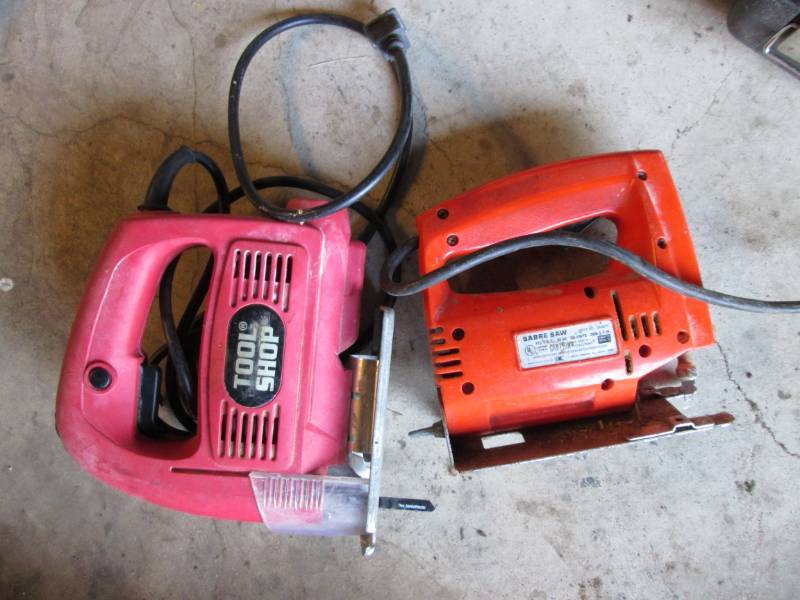 2 Jig saws...