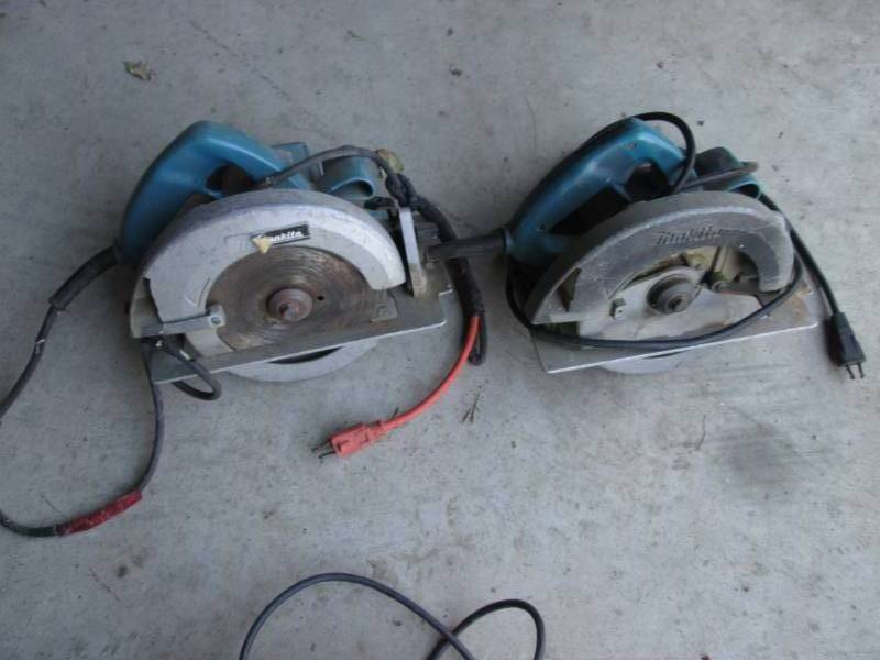 2 Makita 5007NB saws, cords as-is...