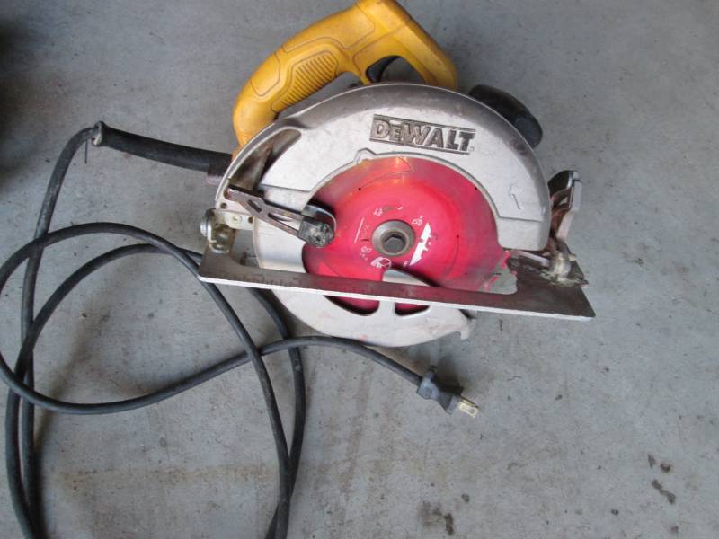 Dewalt DWE575  7 14 inch circular ...