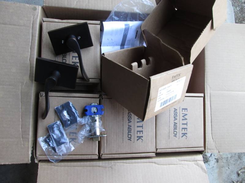 Lot of 11 Emtek ASSA Abloy door lev...