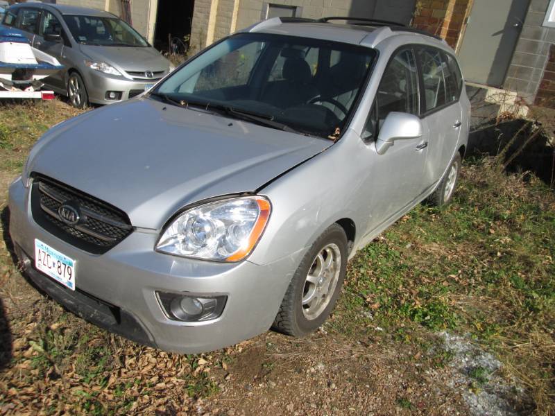 2007 Kia Rondo Runs and drives grea...