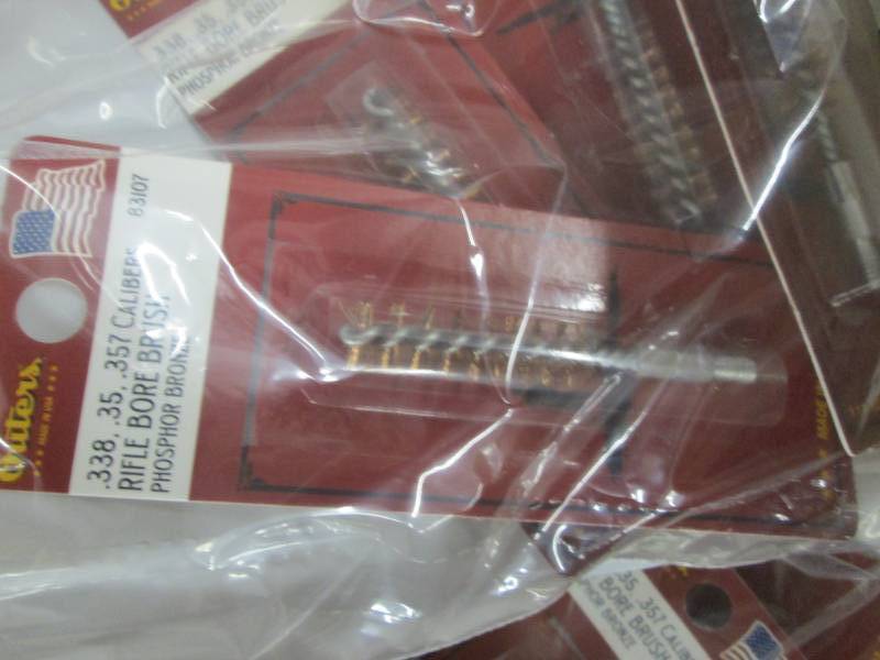 Lot of 36 Outers Outers .338 - .375 Caliber Rifle Bronze Bore Brush (8-32 Threads) Retail $5.07ea