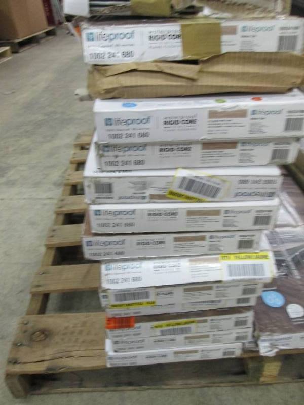 lot 126 image: 11 Cases plus several partial cases...