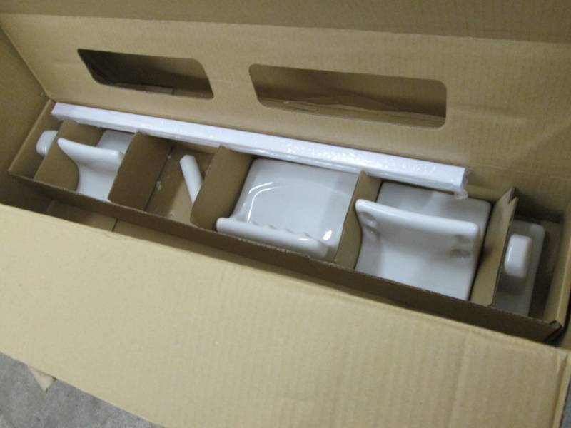 lot 170 image: Lenape Genuine Porcelain Bath Acces...