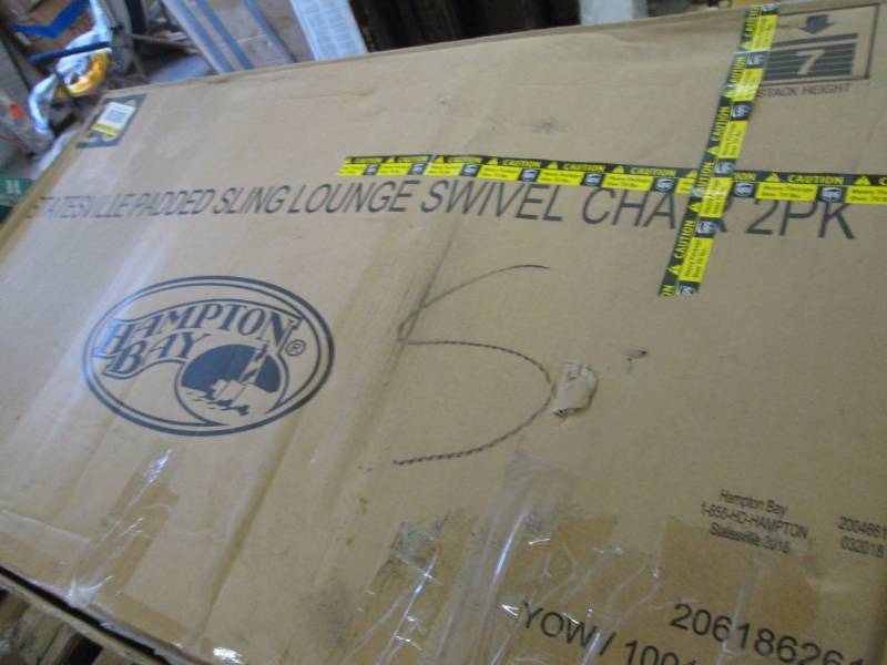 lot 179 image: Hampton Bay Statesville Padded Slin...
