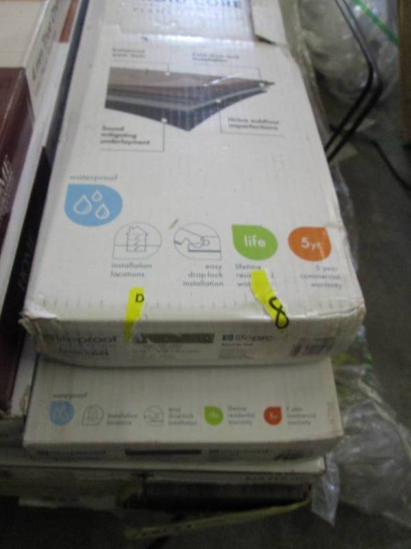 lot 182 image: 3 Cases LifeProof Seaside Oak 7.1 i...
