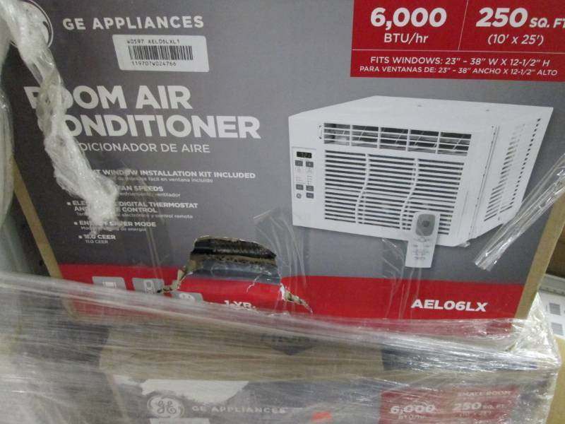lot 249 image: GE 5,000 BTU 115-Volt Room Window A...