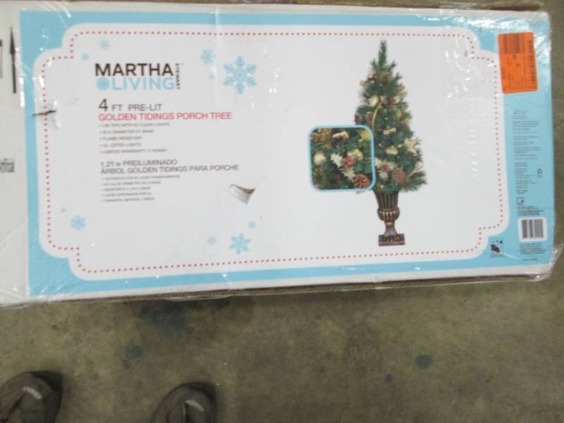 lot 277 image: Home Accents Holiday 4 ft. Gold Art...