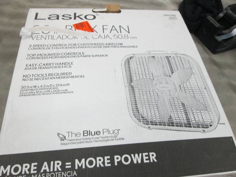 lot 280 image: Lasko 20 in. 3 speed Box Fan open b...