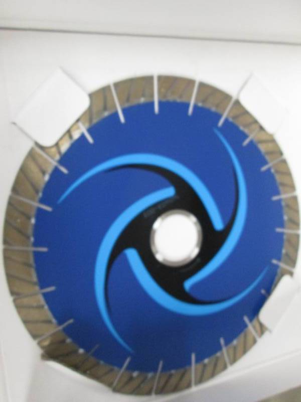 12 Rival Wave Diamond Segmented Si...