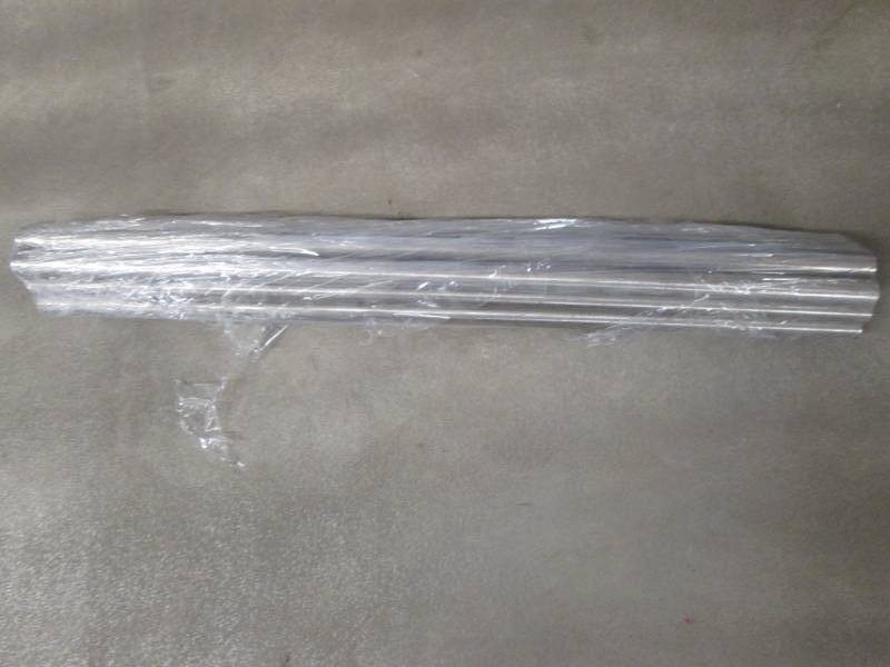Lot of 12 - 38 inch x 12 inch Stai...