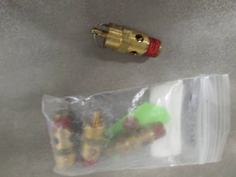 Lot of 4  Midwest Control ST25-75 ...