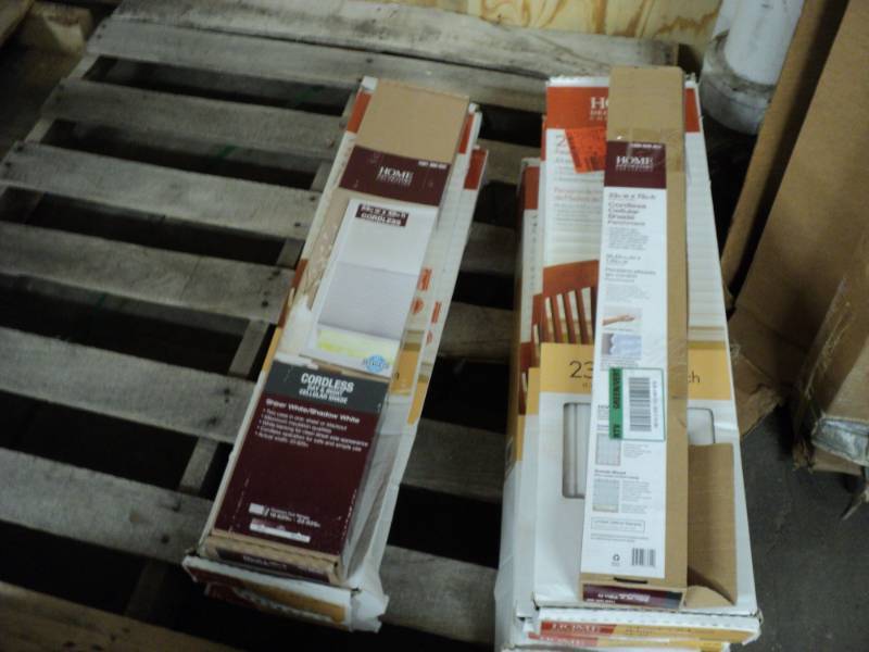 7 blinds 23 wide various lengths...