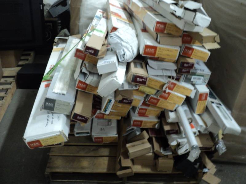 pallet of blinds and drapery rods, ...