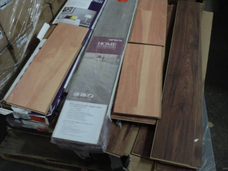 pallet of miscflooring...