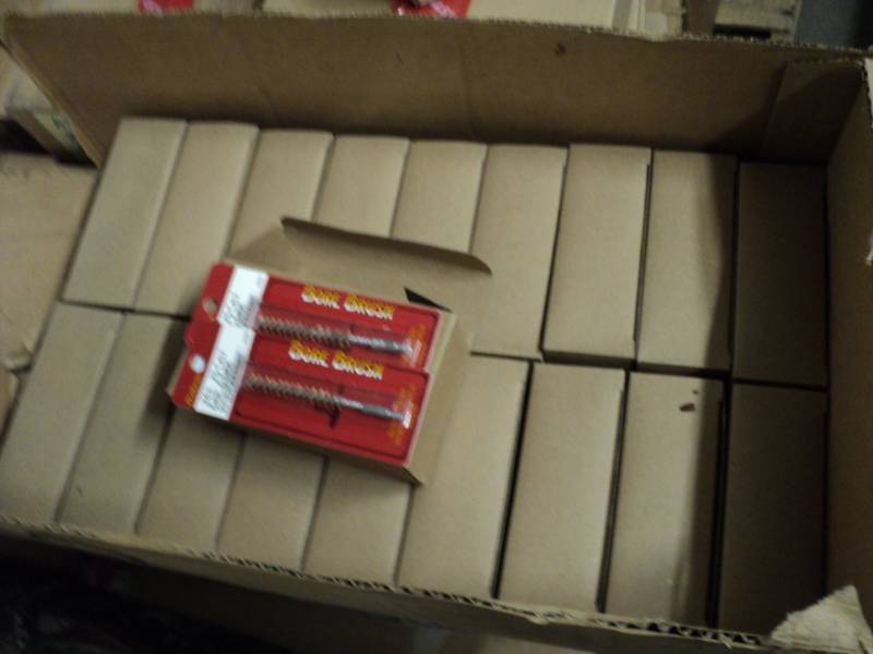 19 boxes of outers bore brushes- 6 ...