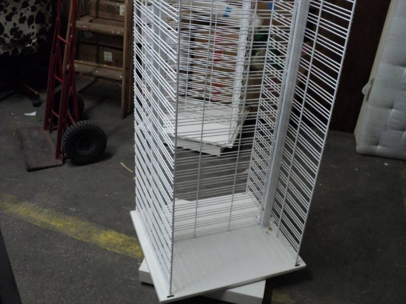 display rack on wheels- 20 in x 6 f...