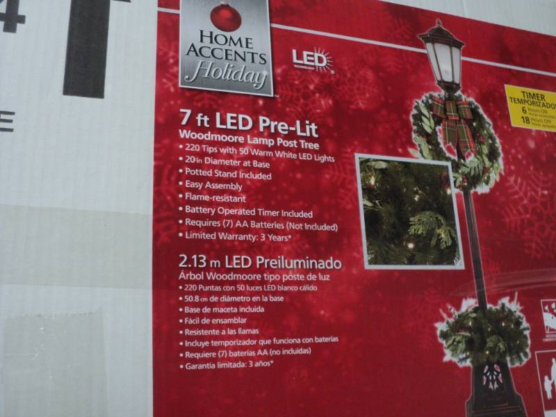 7 feet led pre lit woodmoore lamp p...