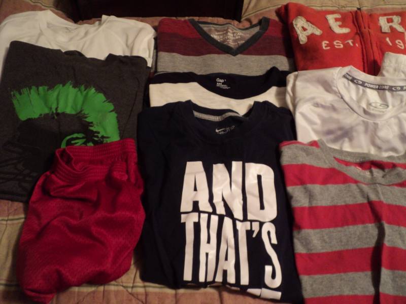 teen male clothing like new, size M...