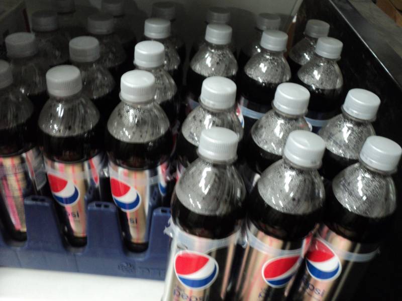 24  pak - 16 oz bottles Diet Pepsi...