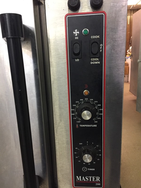 lot 11 image: Master 200 Convection Oven