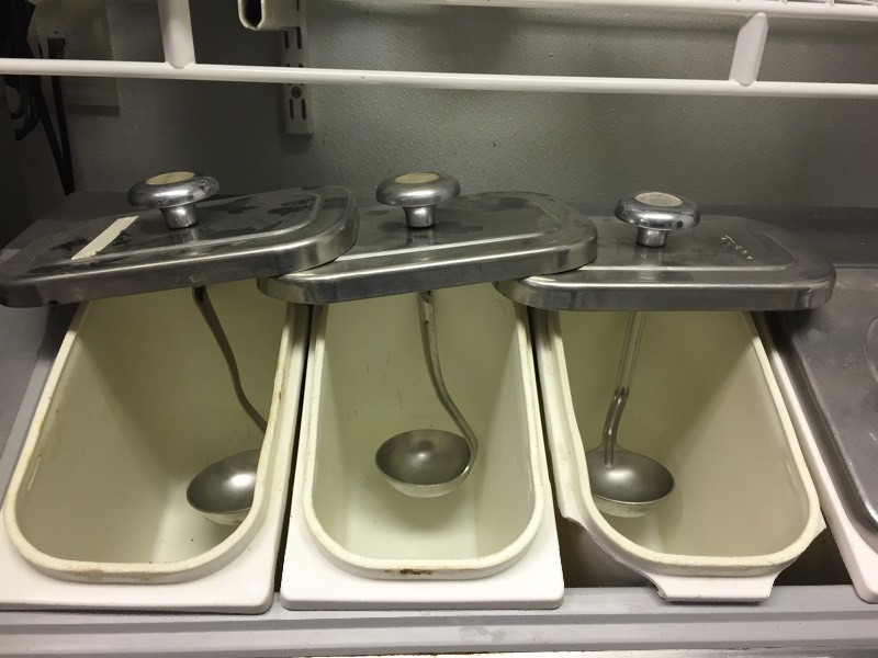 lot 29 image: Silver King Counter Top Cooler