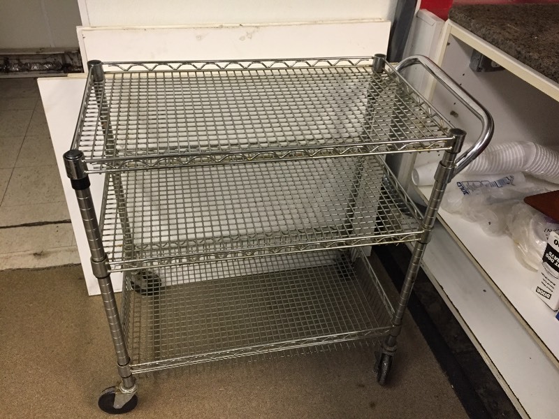 lot 33 image: Rolling Cart