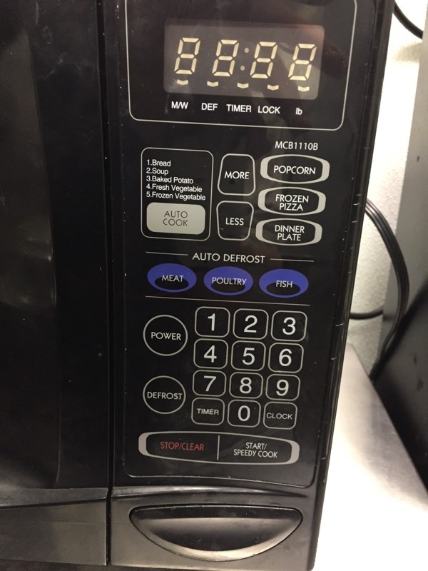 lot 36 image: Magic Chef Microwave