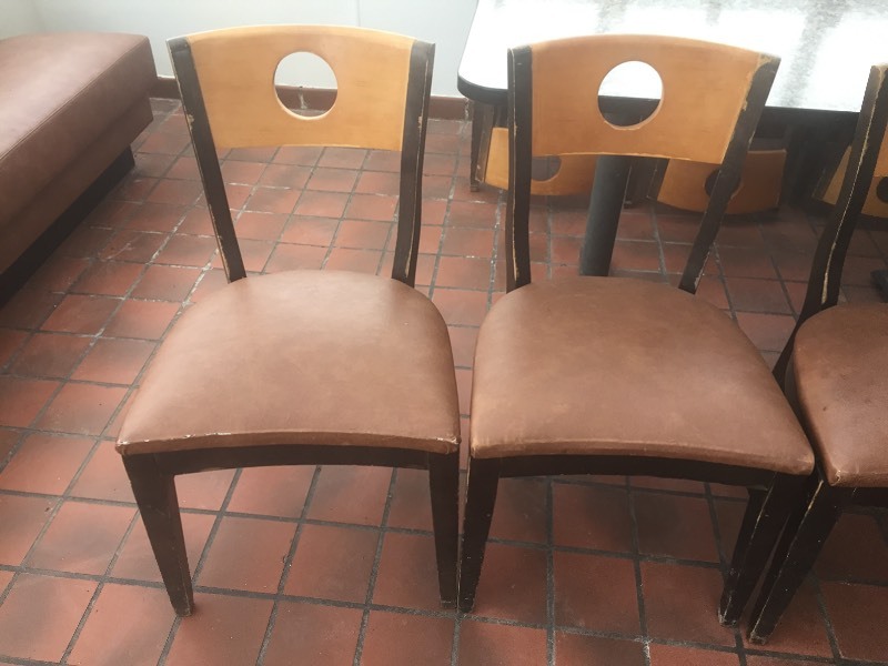lot 62 image: 4 Chairs