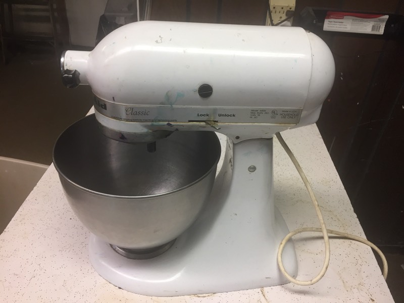 lot 74 image: KitchenAid Mixer