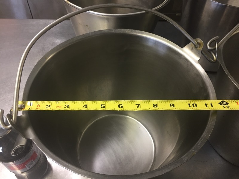 lot 95 image: 4 SS Pails
