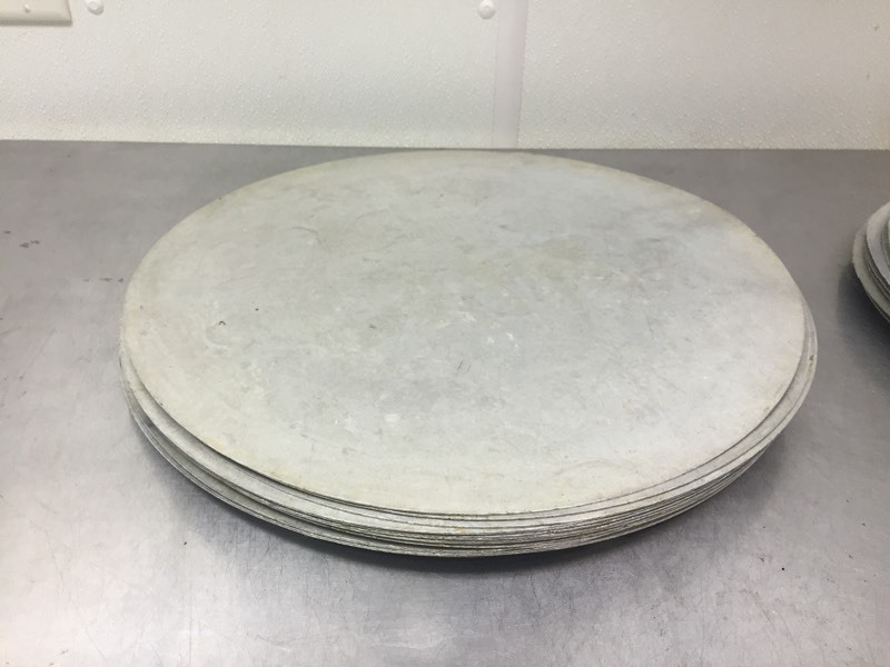 lot 143 image: Pizza Pan Toppers
