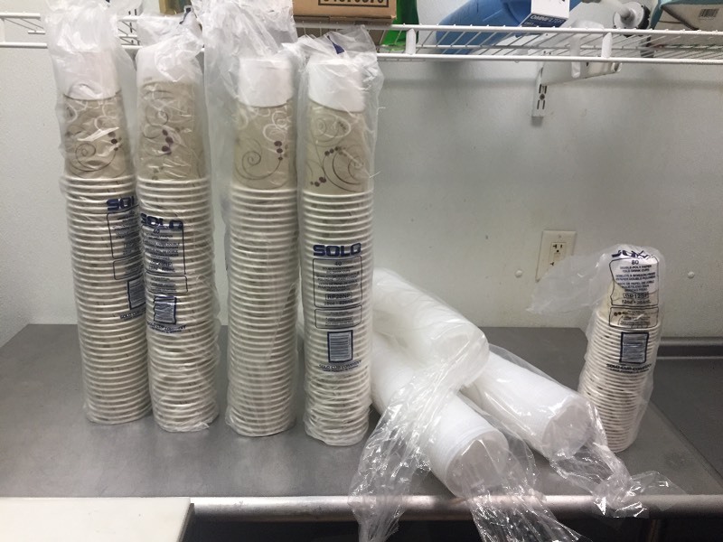lot 151 image: Solo Cups & Lids