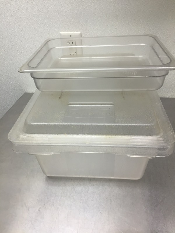 lot 152 image: 15 Gallon Liquid DIspenser & Pitchers