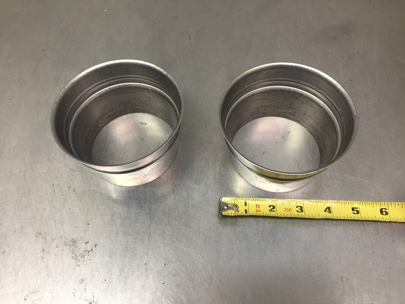 lot 159 image: 2 Metal Shake Collars